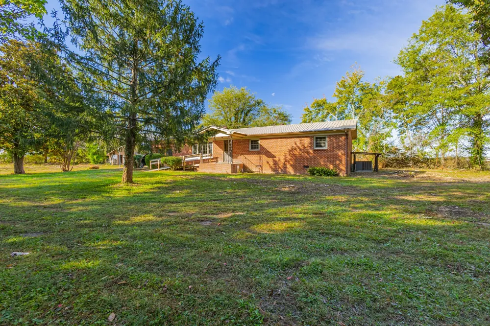 340 Yates Rd Hillsboro, TN 37342