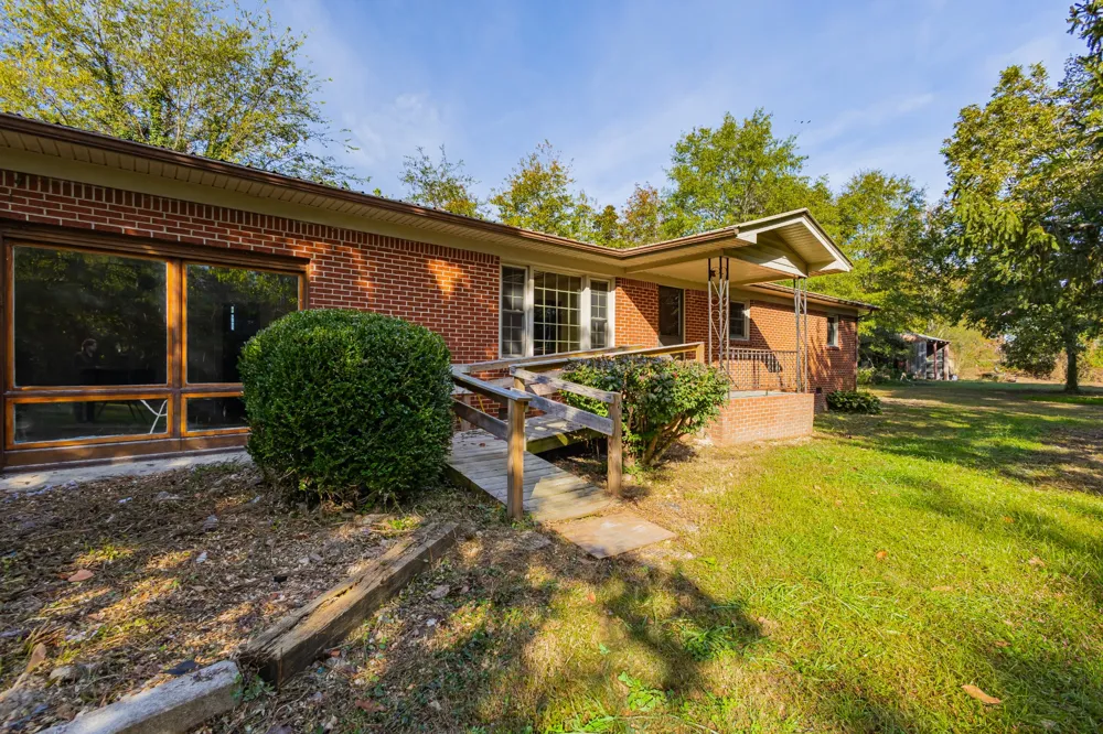 340 Yates Rd Hillsboro, TN 37342