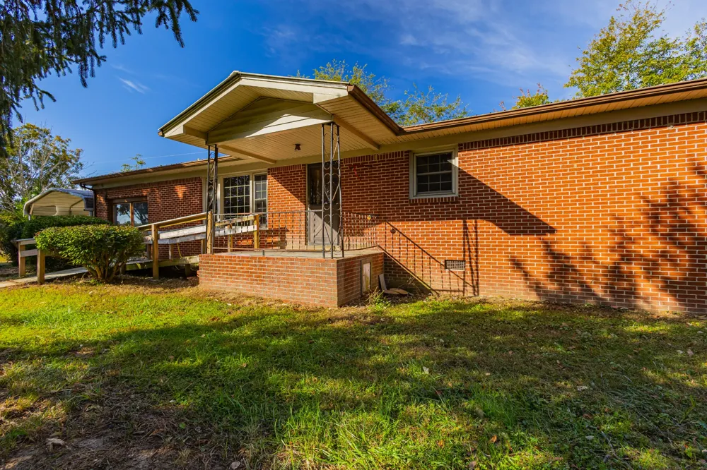 340 Yates Rd Hillsboro, TN 37342