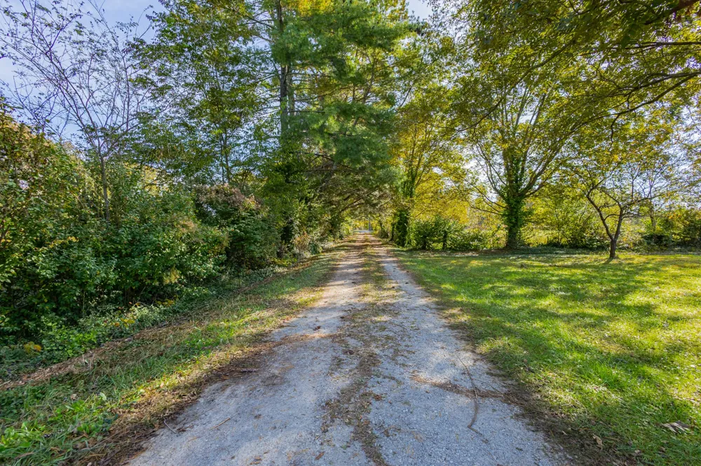 340 Yates Rd Hillsboro, TN 37342