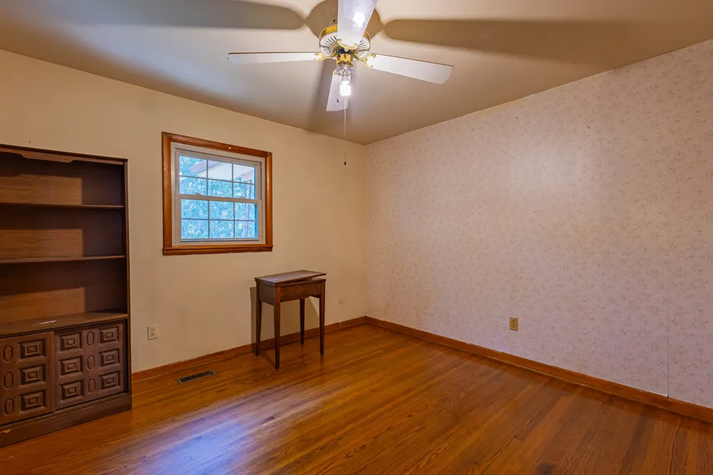 340 Yates Rd Hillsboro, TN 37342