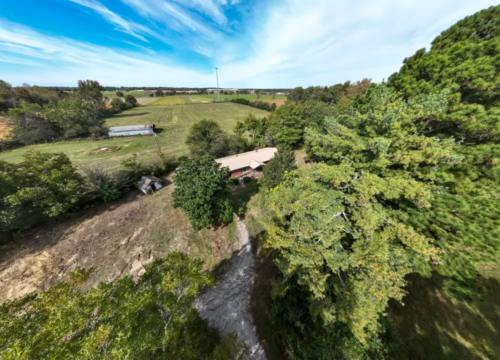340 Yates Rd Hillsboro, TN 37342