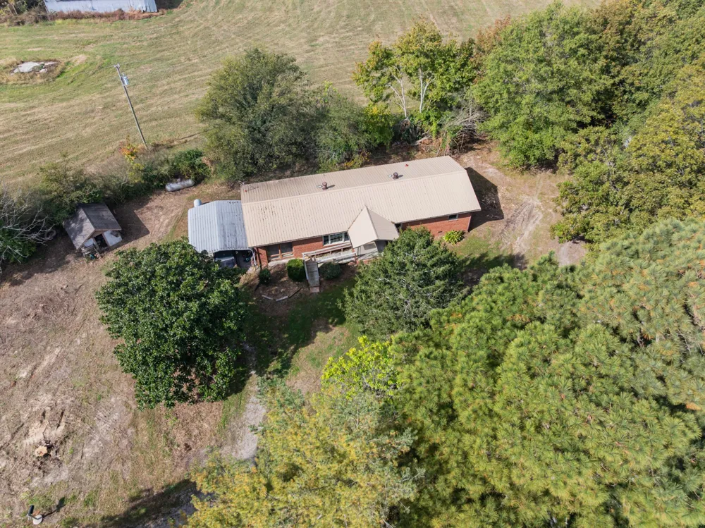 340 Yates Rd Hillsboro, TN 37342