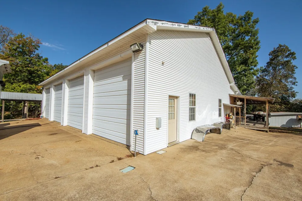 1075 Hwy 203 Savannah, TN 38372