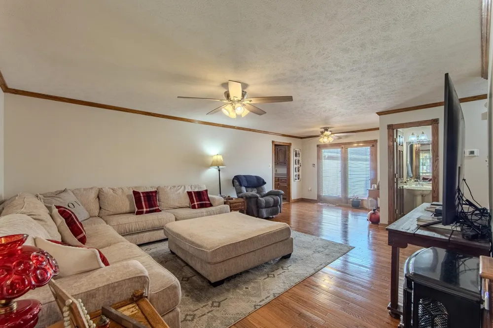 1075 Hwy 203 Savannah, TN 38372
