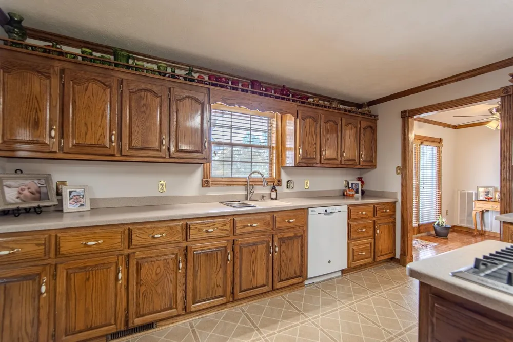 1075 Hwy 203 Savannah, TN 38372