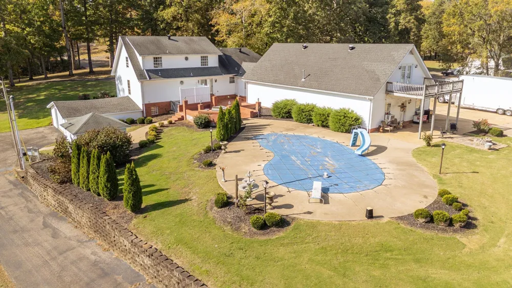 1075 Hwy 203 Savannah, TN 38372