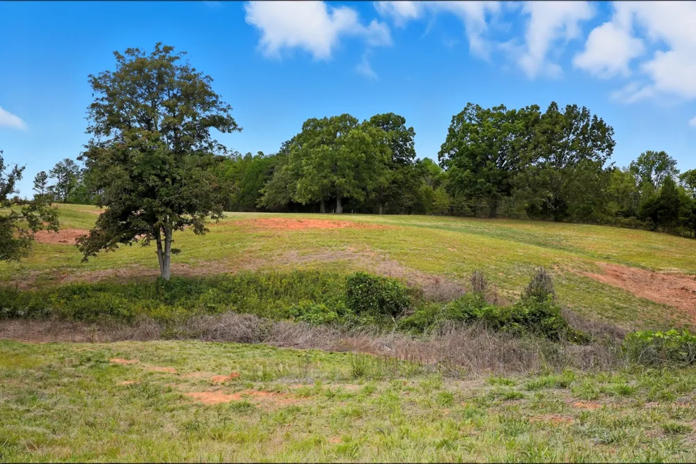 1 Smithville Hwy Sparta, TN 38583
