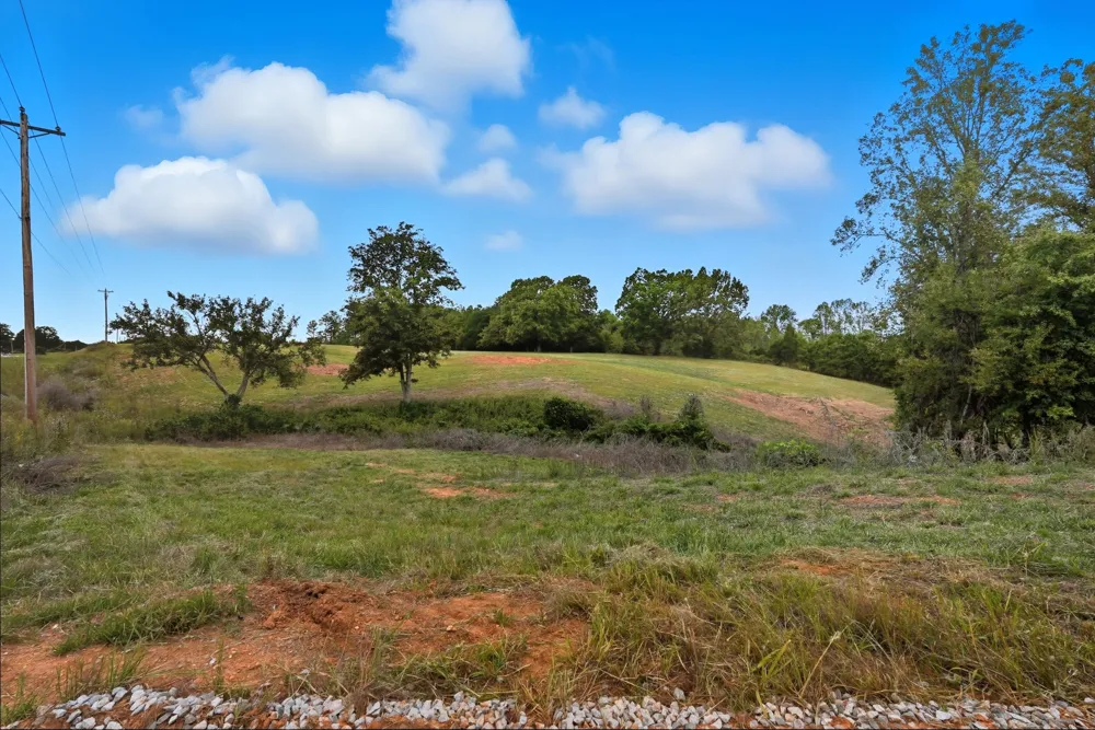 1 Smithville Hwy Sparta, TN 38583