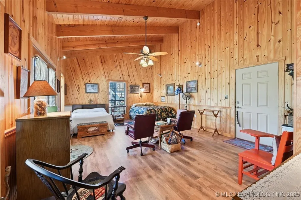 22217 US Hwy 59 Spiro, OK 74959