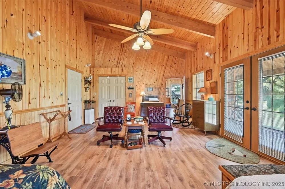 22217 US Hwy 59 Spiro, OK 74959