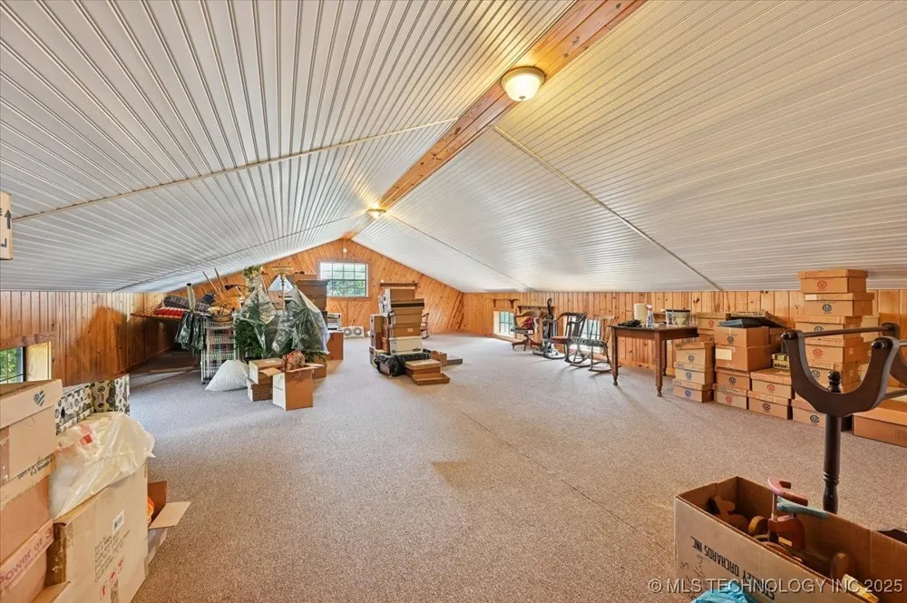 22217 US Hwy 59 Spiro, OK 74959