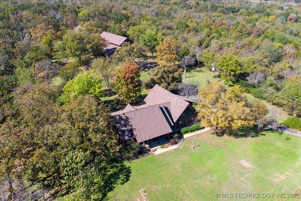 22217 US Hwy 59 Spiro, OK 74959