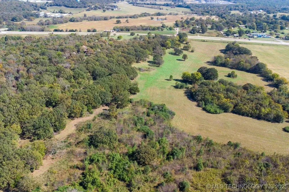22217 US Hwy 59 Spiro, OK 74959