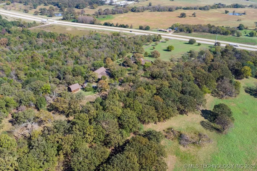 22217 US Hwy 59 Spiro, OK 74959