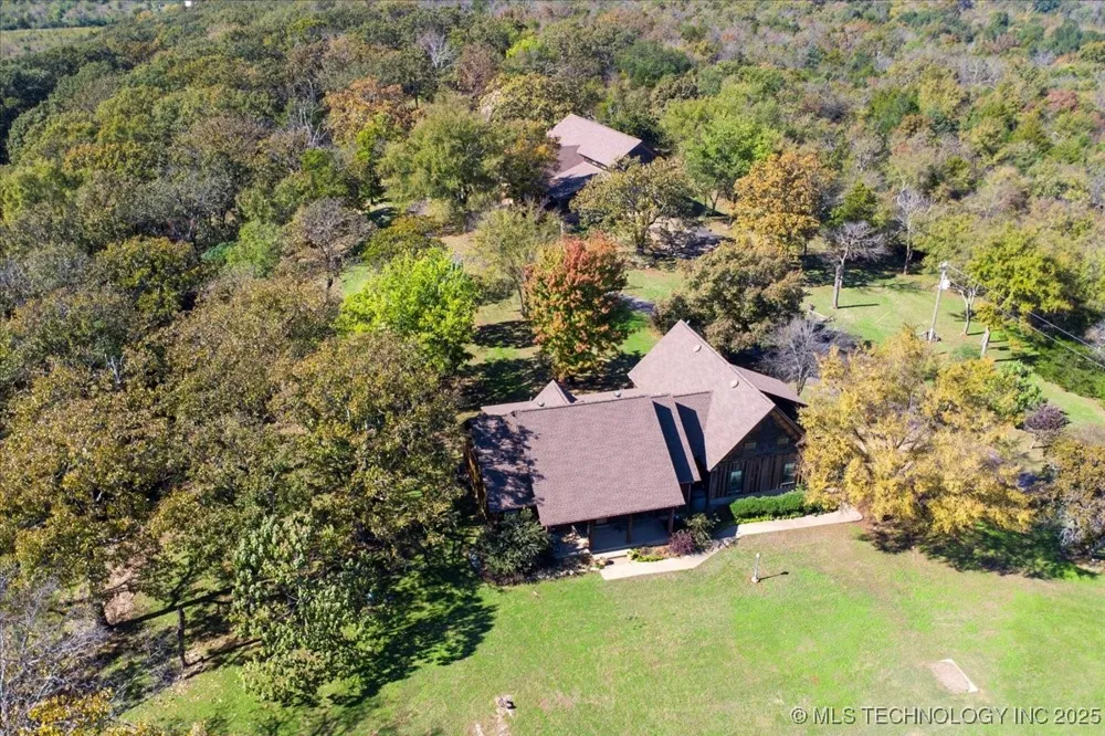 22217 US Hwy 59 Spiro, OK 74959