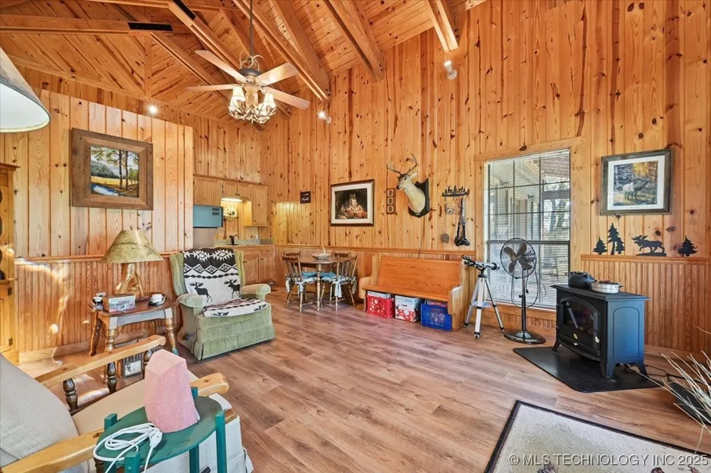 22217 US Hwy 59 Spiro, OK 74959