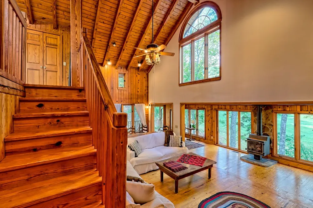 3147 Old Hwy 64 W Warne, NC 28909