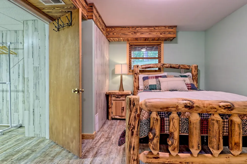 3147 Old Hwy 64 W Warne, NC 28909