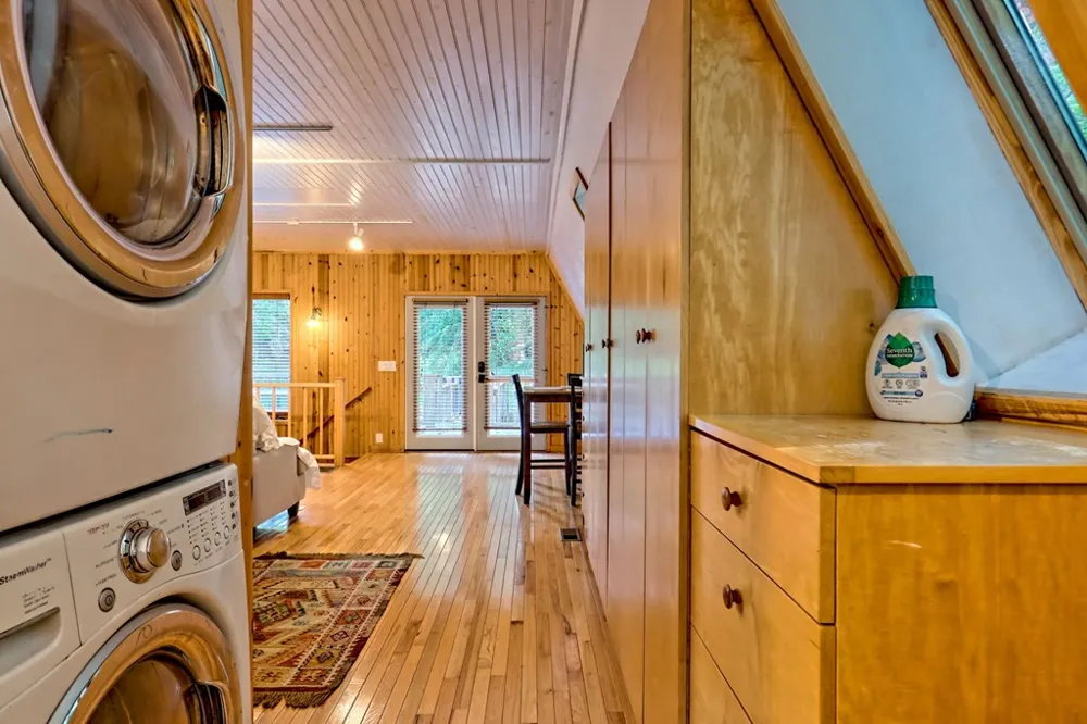3147 Old Hwy 64 W Warne, NC 28909