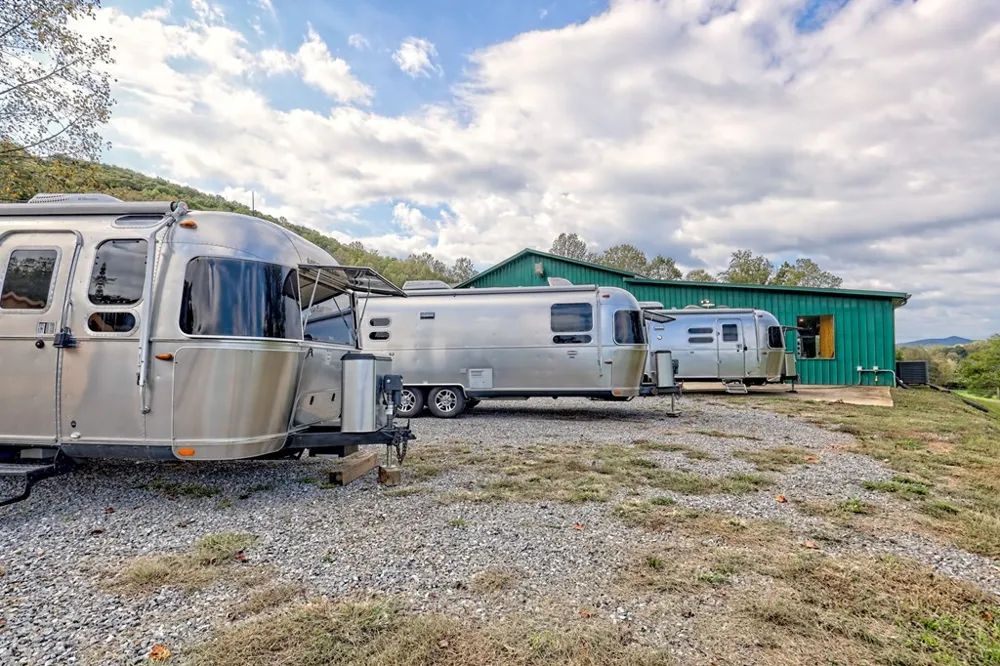 3147 Old Hwy 64 W Warne, NC 28909