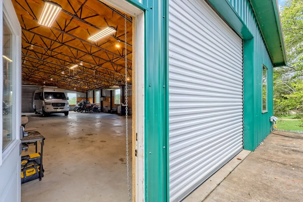 3147 Old Hwy 64 W Warne, NC 28909