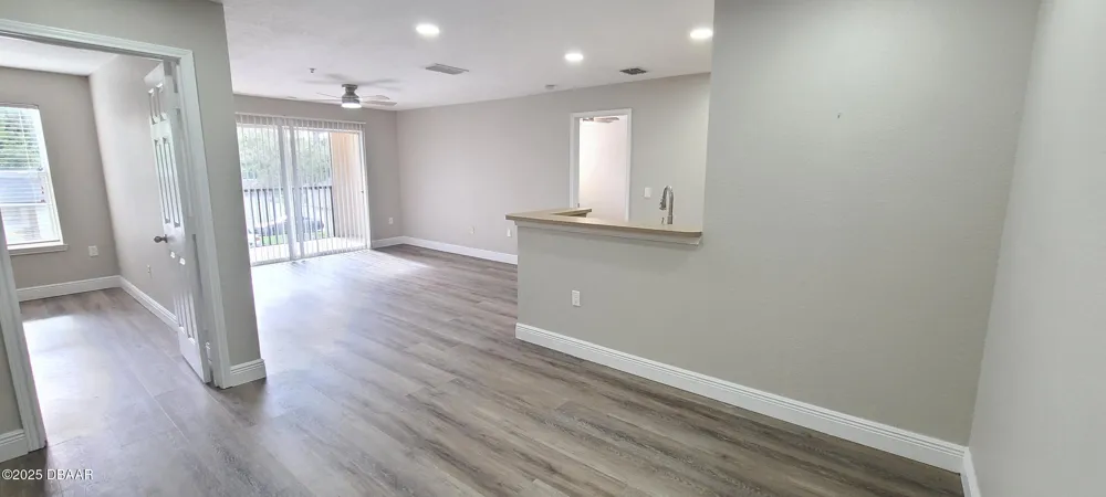 940 Village Trail #3-205 Port Orange, FL 32127