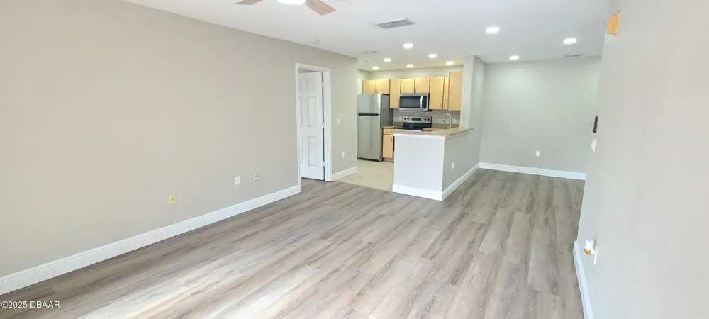 940 Village Trail #3-205 Port Orange, FL 32127