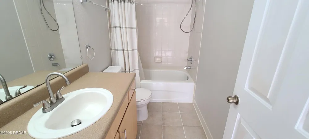 940 Village Trail #3-205 Port Orange, FL 32127