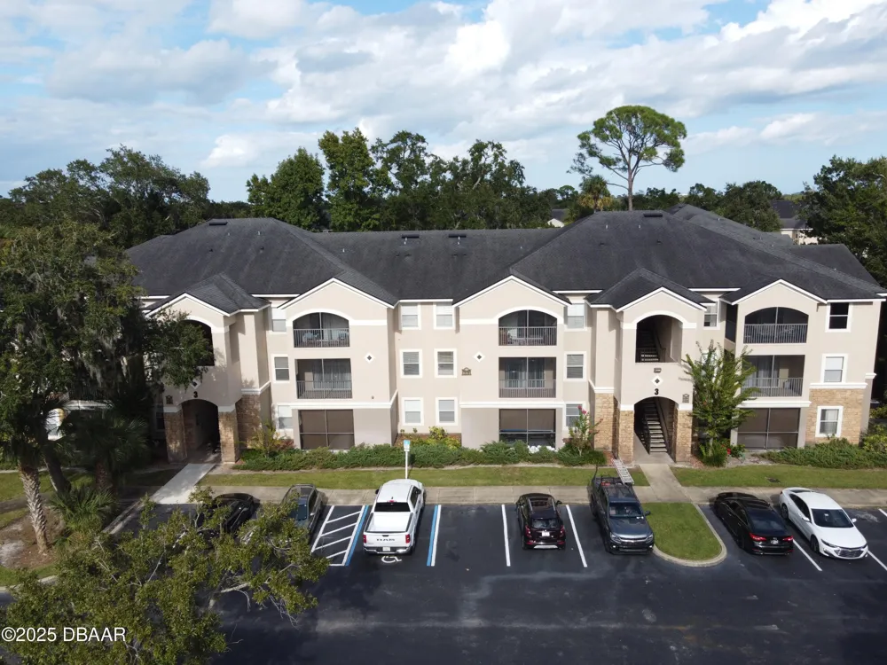 940 Village Trail #3-205 Port Orange, FL 32127