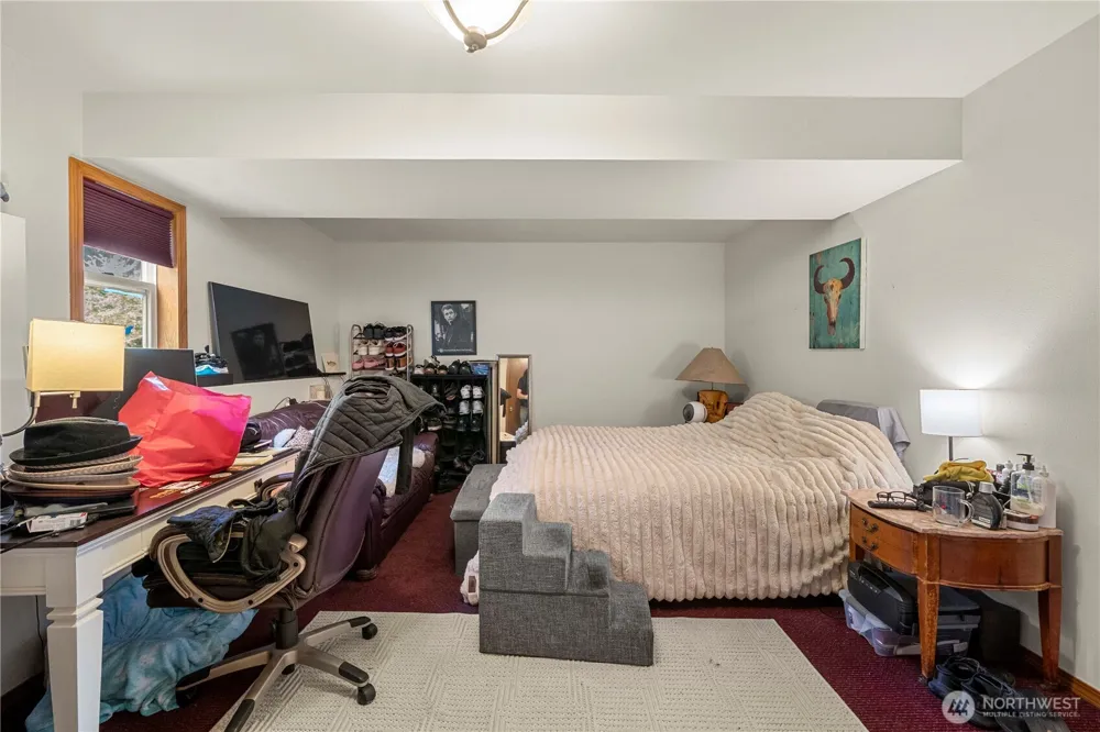 21103 16th Street E Lake Tapps, WA 98391