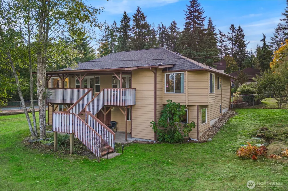 21103 16th Street E Lake Tapps, WA 98391