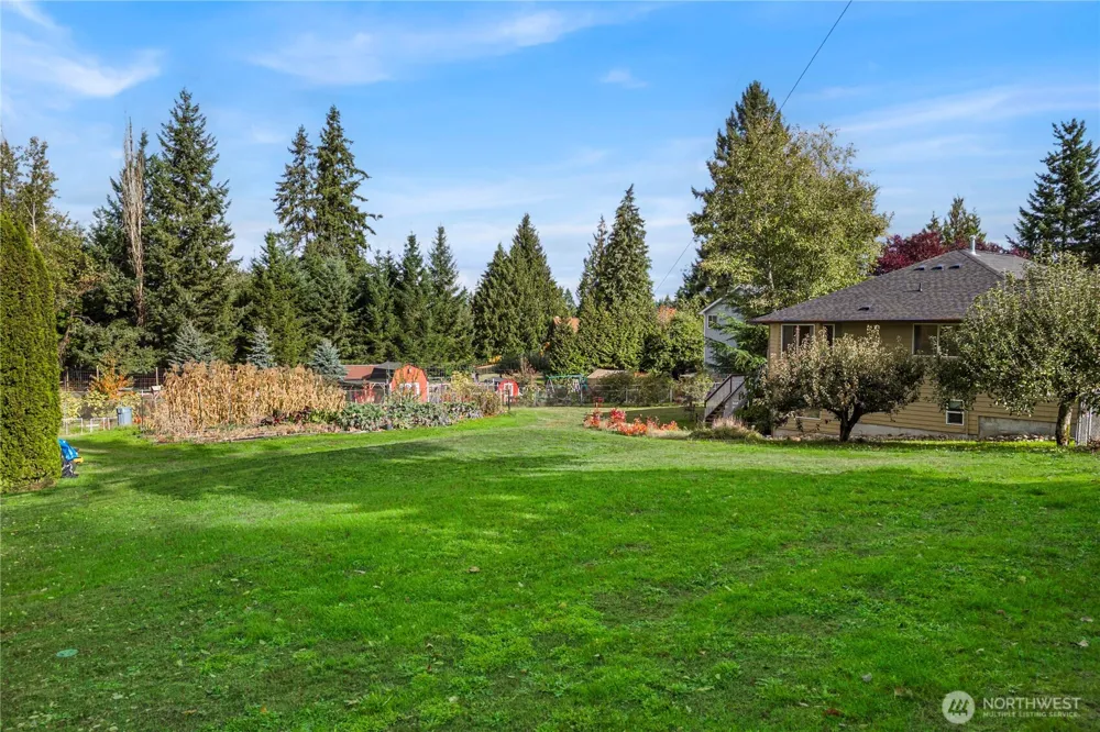 21103 16th Street E Lake Tapps, WA 98391