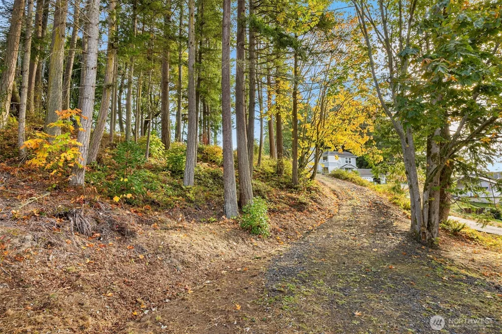 34464 Bridge View Drive NE Kingston, WA 98346