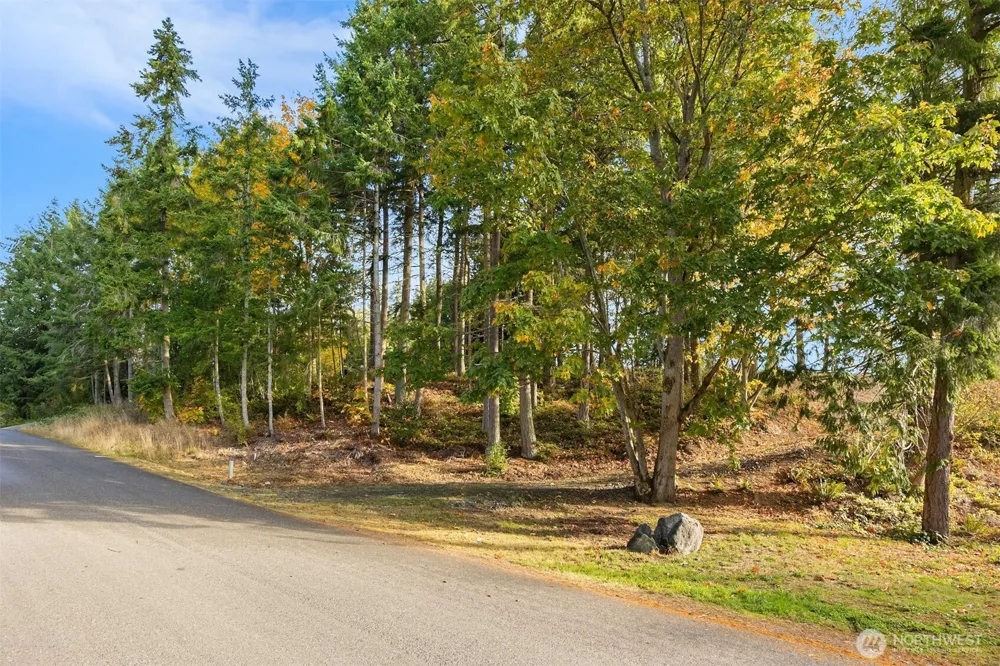 34464 Bridge View Drive NE Kingston, WA 98346