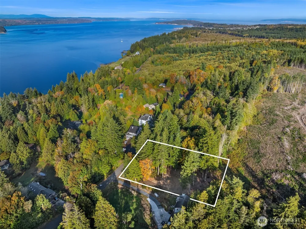34464 Bridge View Drive NE Kingston, WA 98346