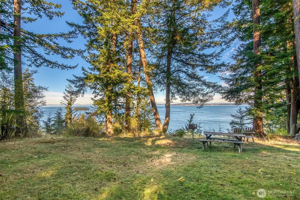 212 Eagle Lake Lane Orcas Island, WA 98280