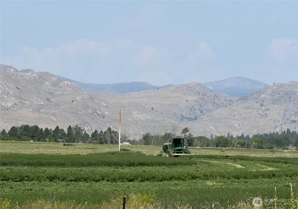 27061 Highway 97 Okanogan, WA 98840