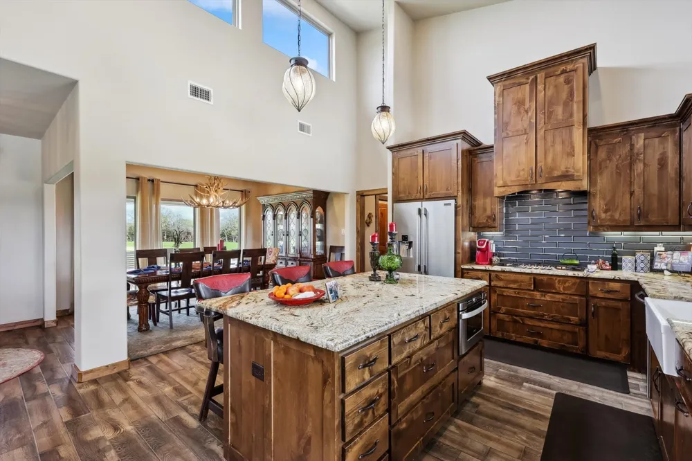 812 Mckenzie Road Tioga, TX 76271