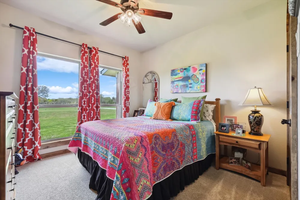812 Mckenzie Road Tioga, TX 76271