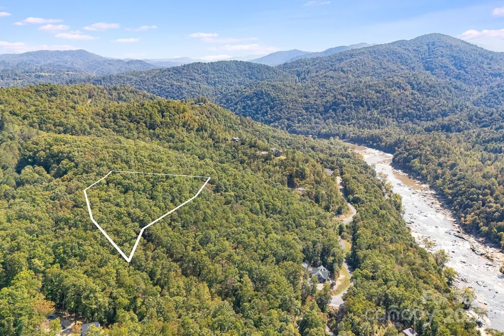 111 Wild Turkey Loop Marshall, NC 28753