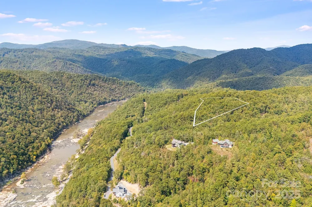 111 Wild Turkey Loop Marshall, NC 28753