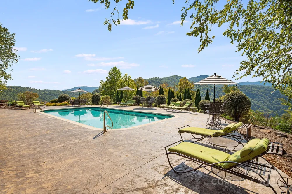111 Wild Turkey Loop Marshall, NC 28753