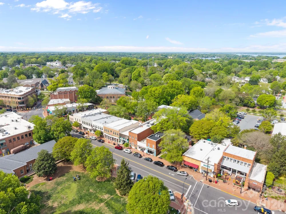 19020 Newburg Hill Road Davidson, NC 28036