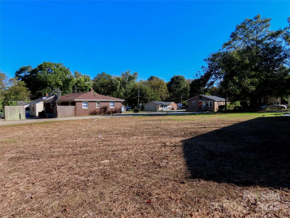 435 Clinton Avenue Lancaster, SC 29720