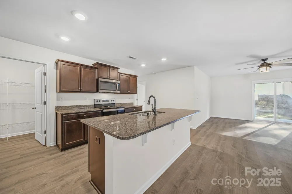 3120 Green Apple Drive Dallas, NC 28034