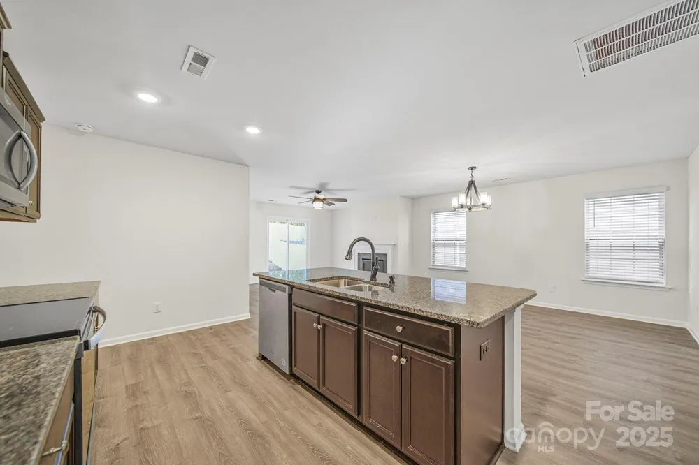 3120 Green Apple Drive Dallas, NC 28034