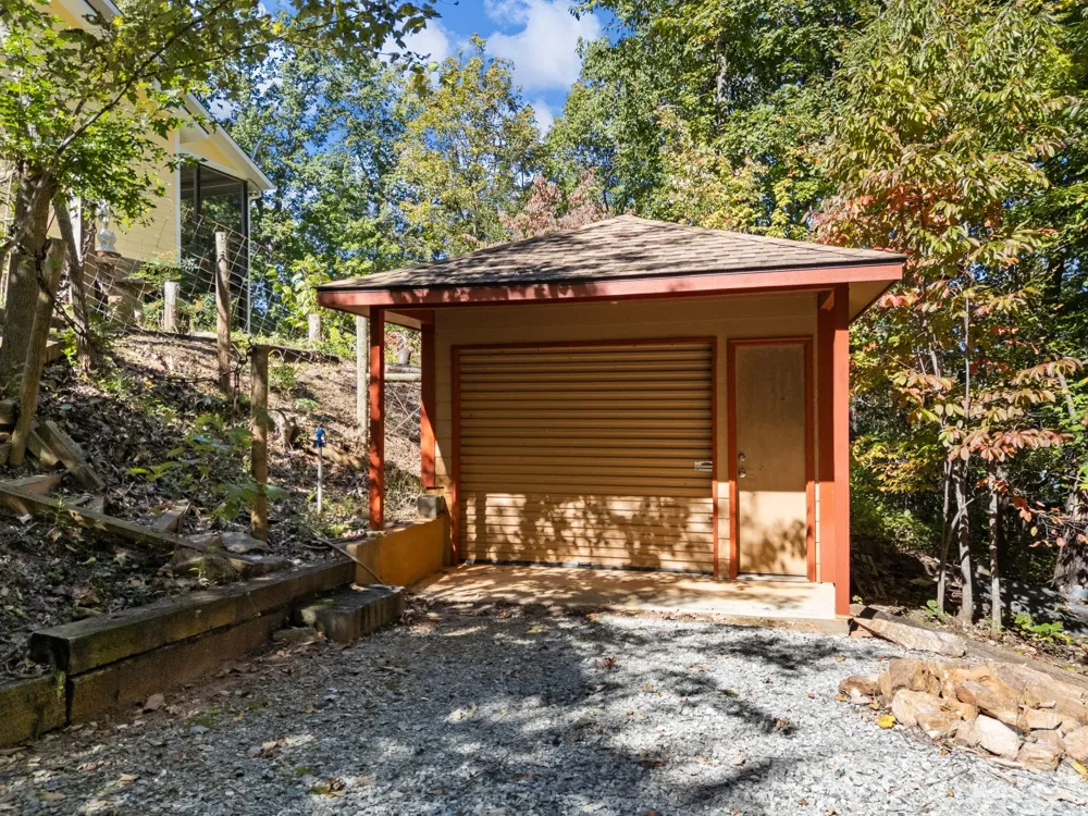 160 Caledonia Road Landrum, SC 29356