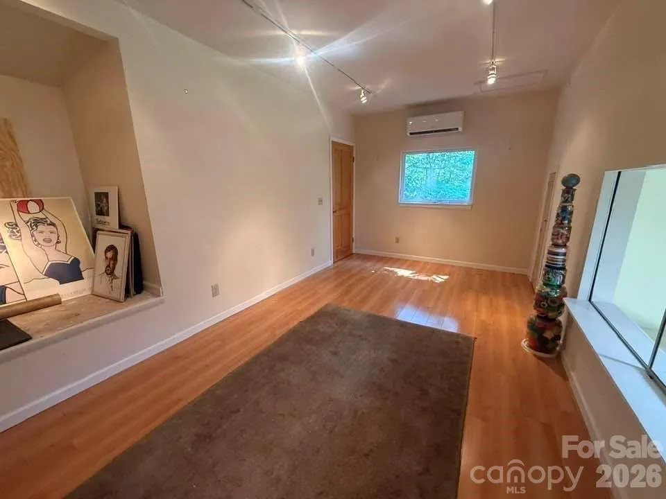 160 Caledonia Road Landrum, SC 29356