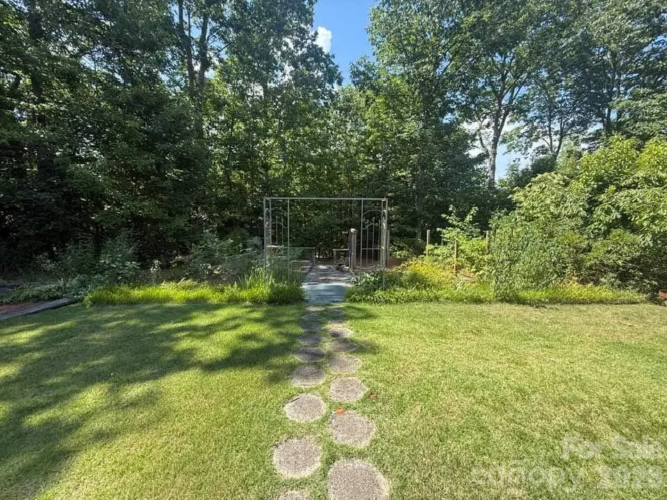 160 Caledonia Road Landrum, SC 29356